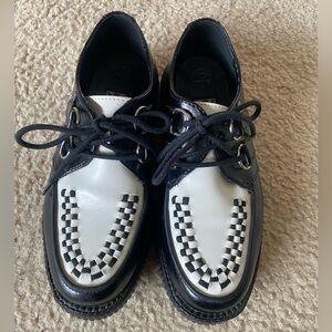 ❌SOLD❌ T.U.K Black and White Checkered Oxfords size 7